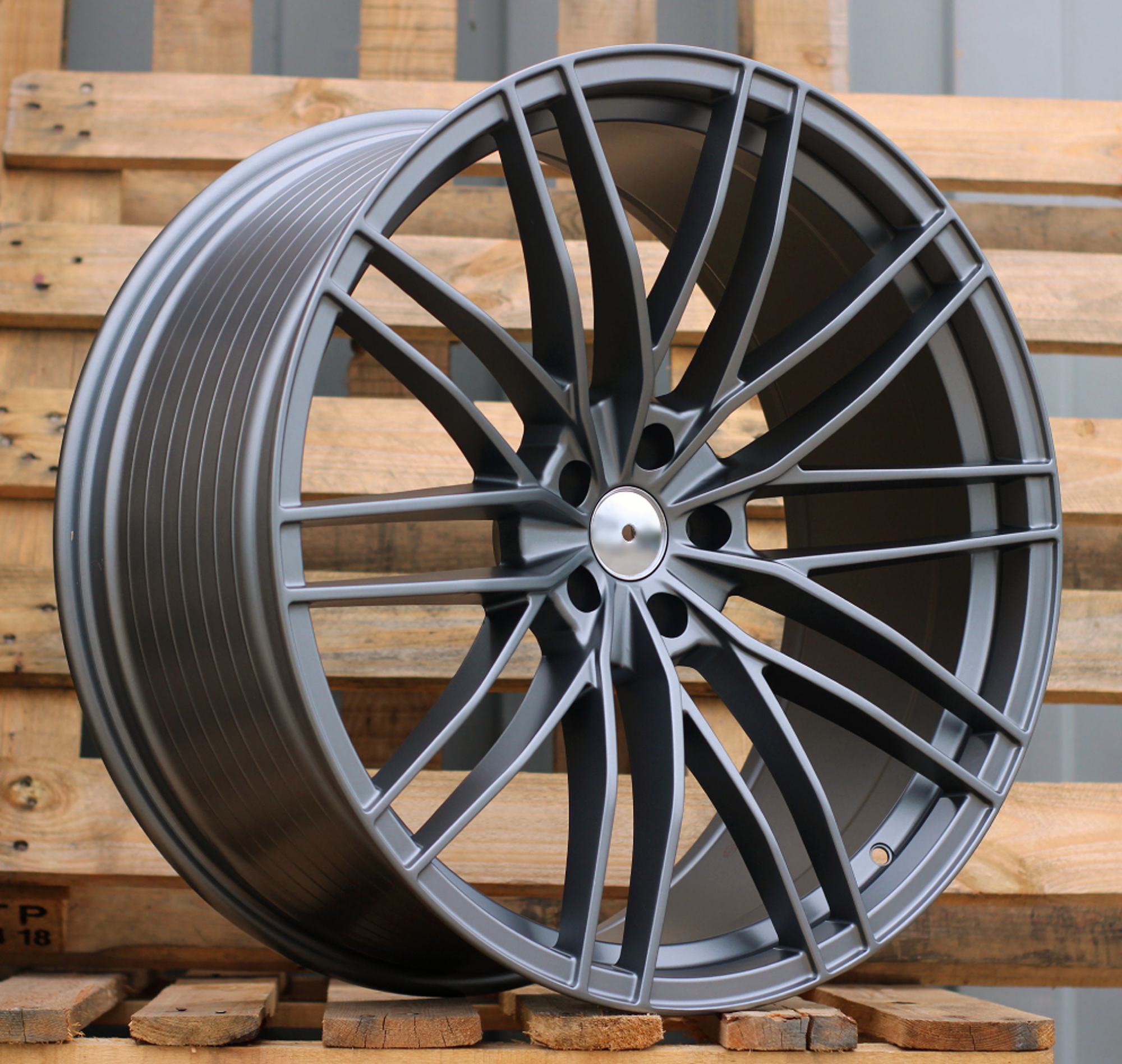 AF1995GM ALU FELGA ZA AUDI 5X112 23" AF1995GM ET15 GUNMETAL POLUMAT - Slika 1