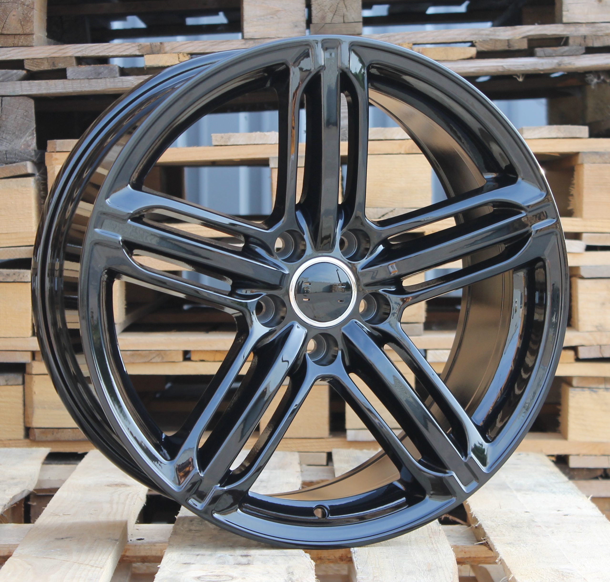 AXF657C-scaled ALU FELGA AUDI 5X112 19" AXF657C ET35 CRNA - Slika 1