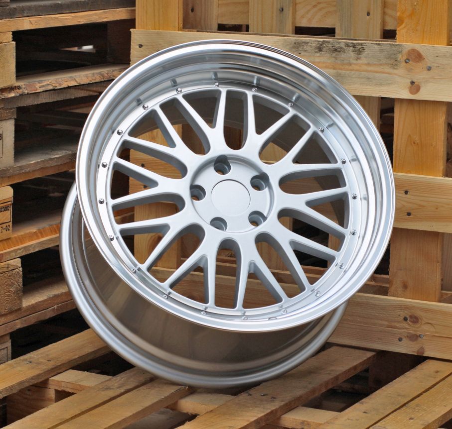 BB1032SRPR.jfif_ ALU FELGA BBS STYLE 5X112 19" BB1032SRPR ET35 SREBRNA SA POLIRANIM RUBOM - Slika 1
