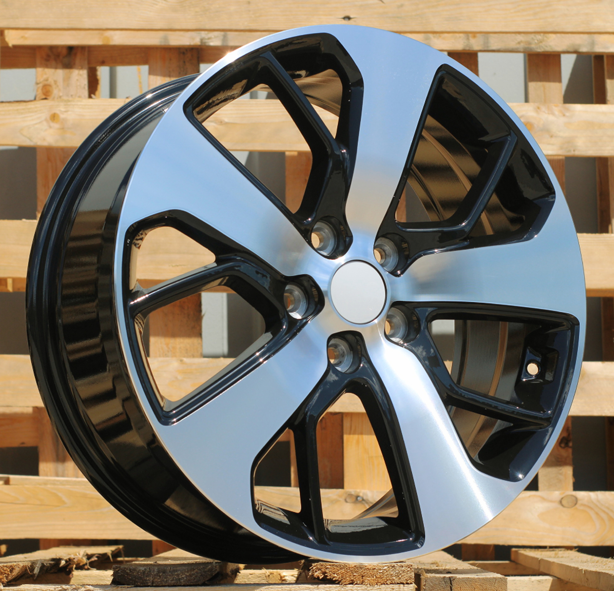 KI5390CP ALU FELGA KIA 5X114.3 17" KI5390CP ET50 CRNA SA POLIRANIM - Slika 1