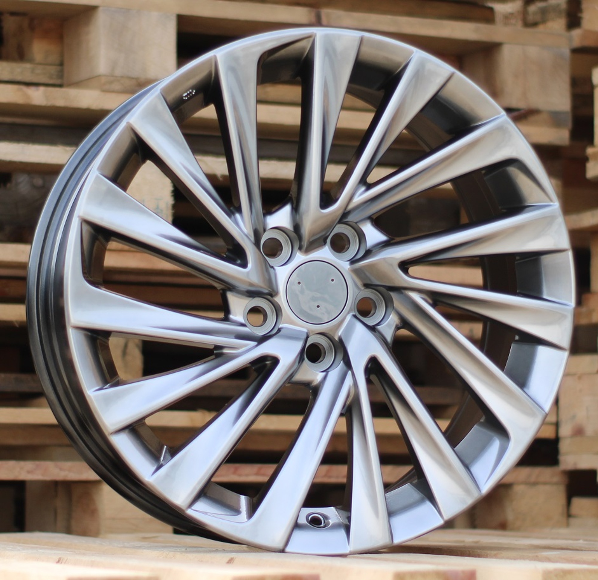 LXB5716TS ALU FELGA ZA LEXUS 5X114.3 18" LXB5716TS ET40 TAMNO SJAJNA - Slika 1