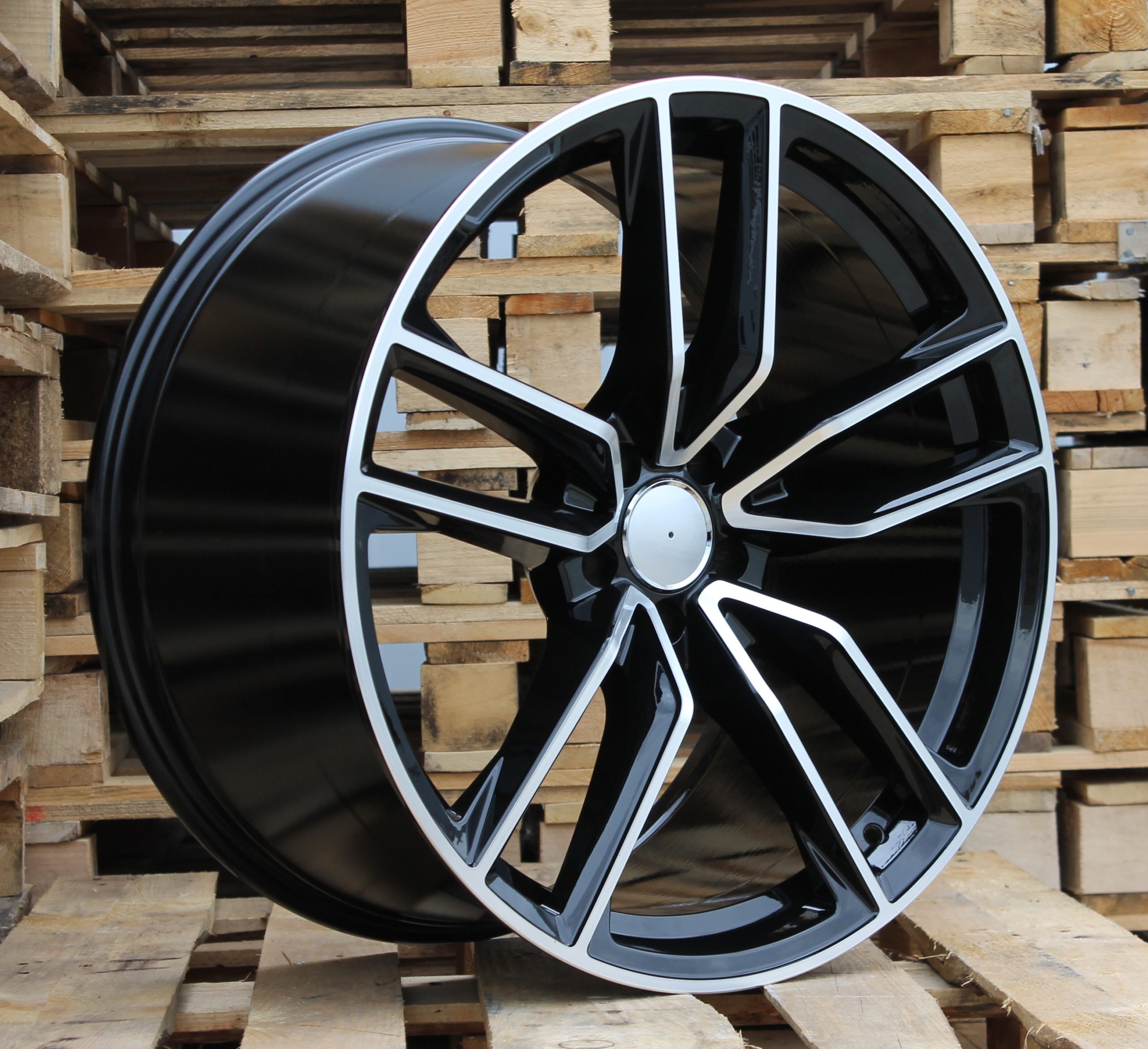 MBK5610CP-scaled ALU FELGA MERCEDES 5X112 21" MBK5610CP ET46 CRNA SA POLIRANIM - Slika 1