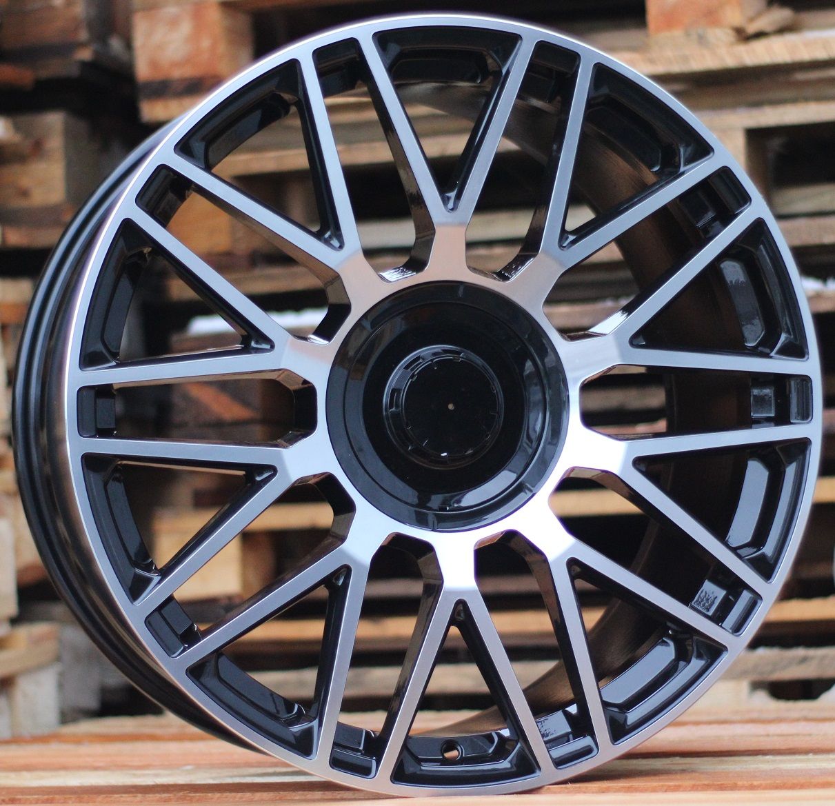 MFE230CP.jfif_ ALU FELGA MERCEDES 5X112 21" MFE230CP ET55 CRNA SA POLIRANIM - Slika 1