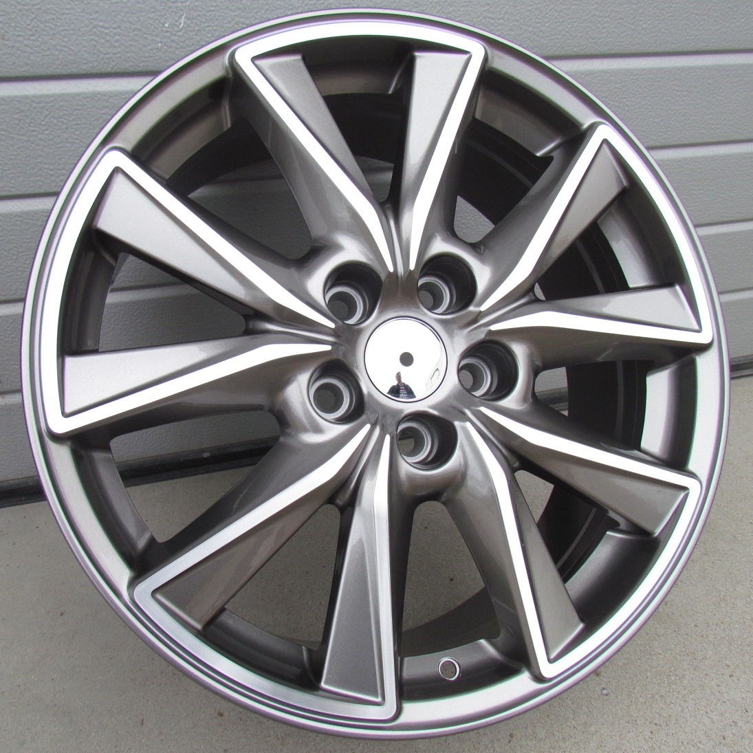 MZFE173SP ALU FELGA MAZDA 5X114.3 18" MZFE173SP ET50 SIVA SA POLIRANIM - Slika 1