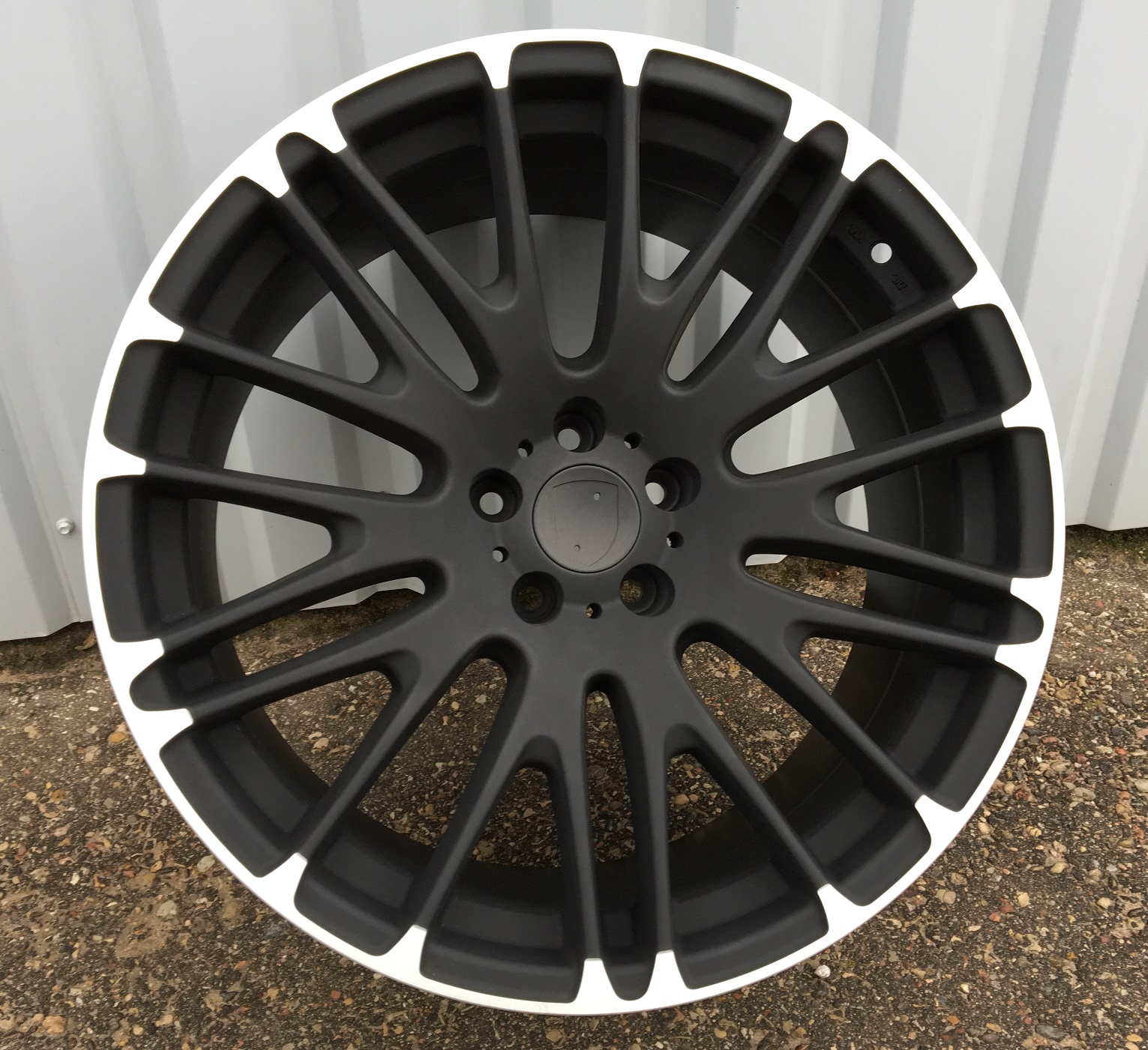 POBY913CP ALU FELGA PORSCHE 5X112 20" POBY913CP ET21 CRNA POLIRANA - Slika 1